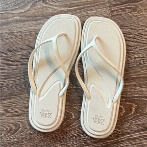 Zara Women's Off-White Sandals